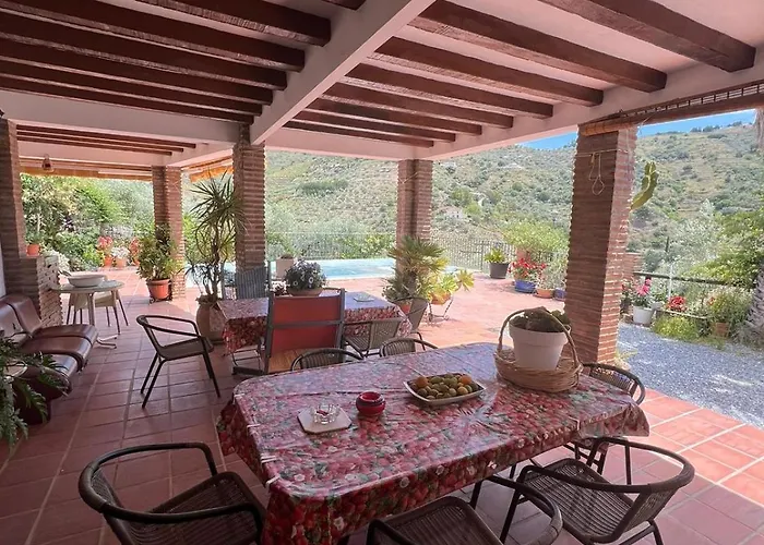 Olivos Villa